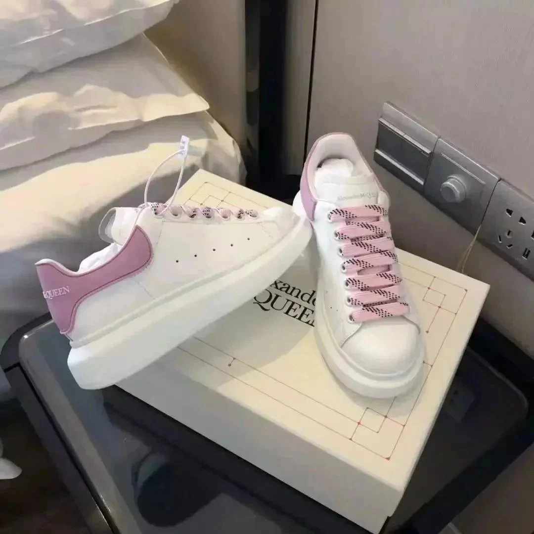 Alexander McQueen Oversized Sneakers [40 styles]